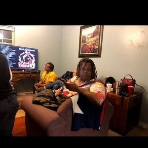 Meet your Posher, Deitra